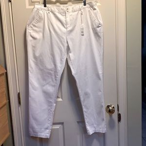 White 97% cotton Dockers 16 P